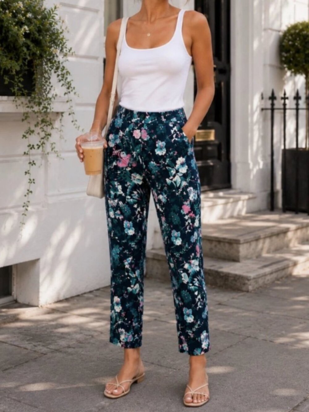 Banana Republic Avery Floral Satin Ankle Pants Size 8